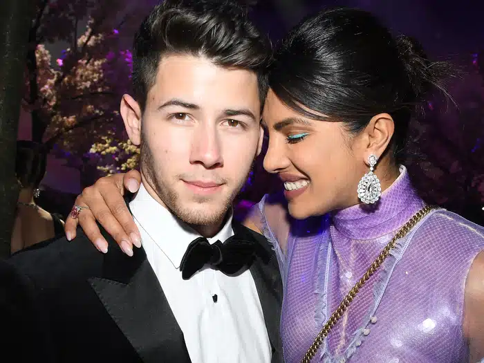 Nick Jonas og hans kone Priyanka Chopra