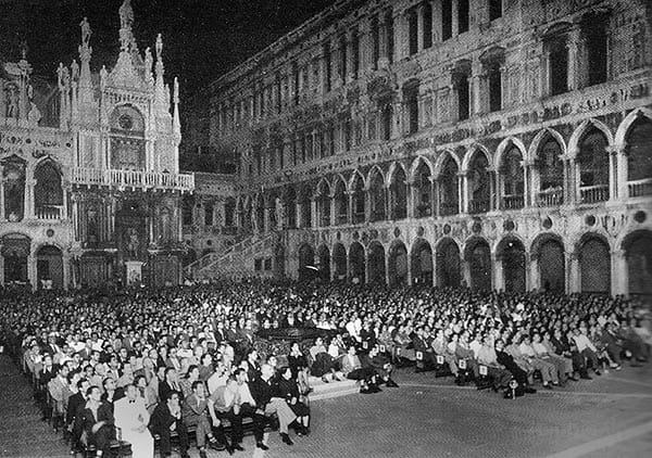 Historisk foto af Venedigs internationale filmfestival
